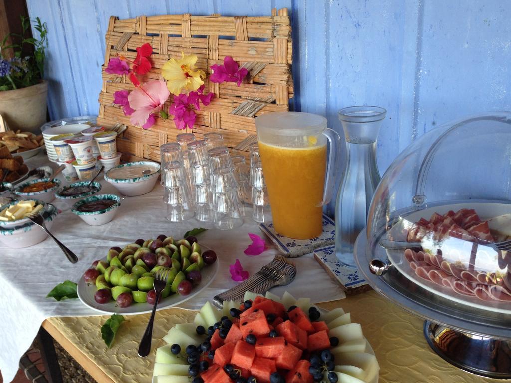 Giardino Di Sicilia Guest House SantʼAgata di Militello Екстериор снимка